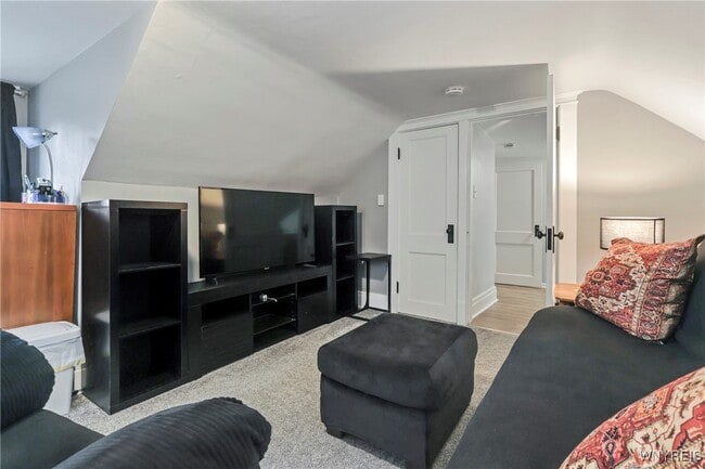 property at 189 William St