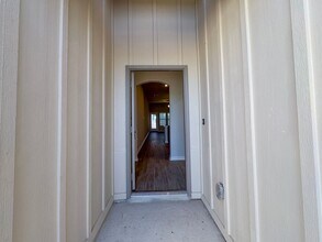 9306 Frio Lndg in Converse, TX - Foto de edificio - Building Photo