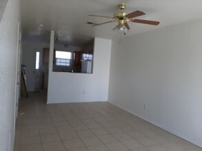 4007 Madison Dr, Unit B in Killeen, TX - Foto de edificio - Building Photo