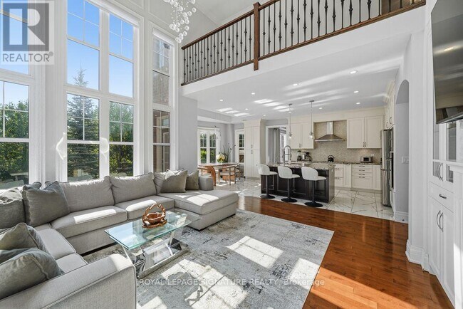 property at 9 William Bowes Blvd