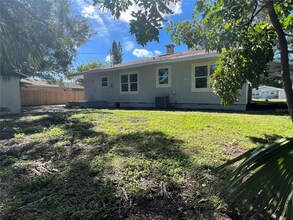 3429 37th St N in St. Petersburg, FL - Building Photo - Building Photo
