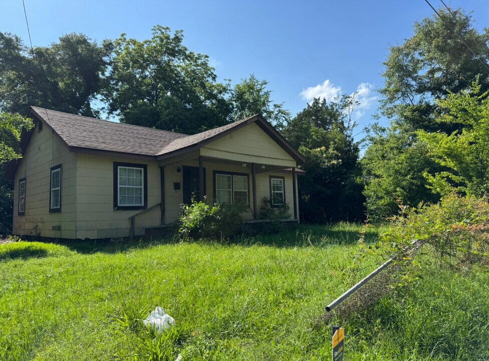1513 Dexter Ave in Macon, GA - Building Photo