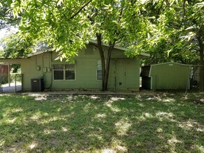 4502 Banbury Bend in Austin, TX - Foto de edificio - Building Photo
