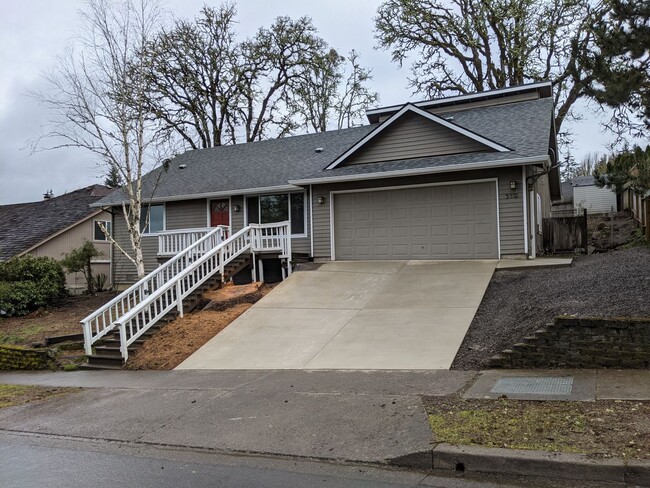 519 S 67th St in Springfield, OR - Building Photo - Building Photo