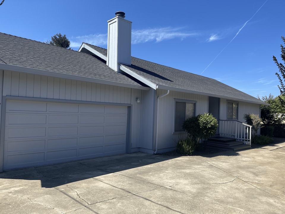 4589 Malabar Ave in Castro Valley, CA - Foto de edificio