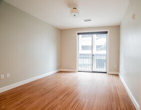 99 Foundry Pl in Portsmouth, NH - Building Photo - Building Photo