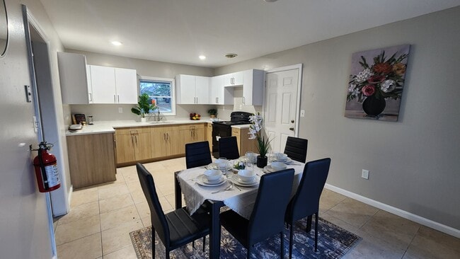 2 Hazelwood Cir in Willingboro, NJ - Building Photo - Building Photo