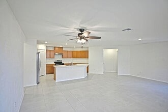 512 Dakota Crk in Canyon Lake, TX - Building Photo - Building Photo