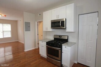 3916 W Altgeld St in Chicago, IL - Building Photo - Building Photo