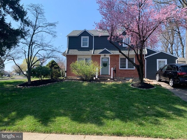 property at 550 School House Ln