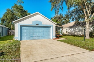 1560 Vista Lake Cir in Melbourne, FL - Building Photo - Building Photo
