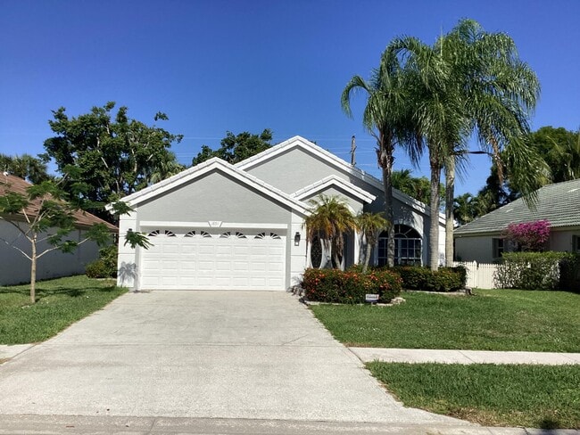 1851 Oak Berry Cir in Wellington, FL - Building Photo - Building Photo