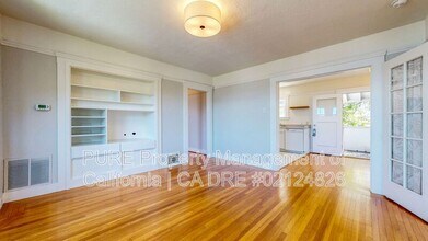 195 San Carlos Ave in Sausalito, CA - Building Photo - Building Photo