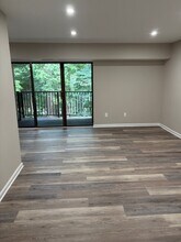 11611 Stoneview Sq, Unit 12C in Reston, VA - Foto de edificio - Building Photo