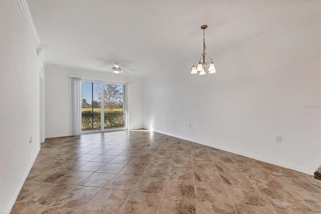 14041 Heritage Landing Blvd, Unit 615 in Punta Gorda, FL - Foto de edificio - Building Photo