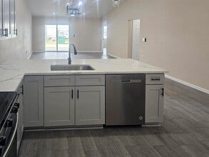 11154 Pendleton Ave in Englewood, FL - Building Photo - Building Photo