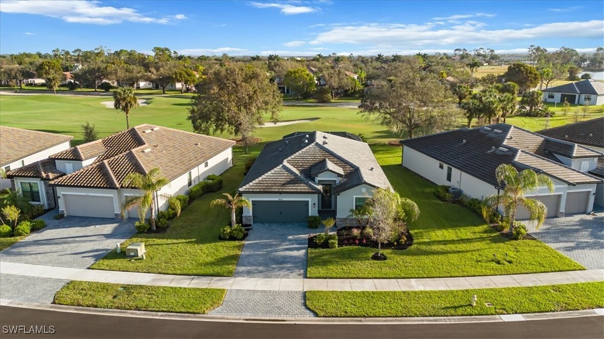 1825 Lema Ct in Naples, FL - Building Photo