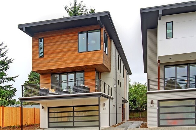 property at 11427 NE 87th St