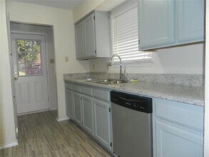 5708 Red Cactus Ct in Arlington, TX - Building Photo - Building Photo