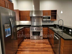 2176 NW 16th Ave in Portland, OR - Building Photo - Building Photo