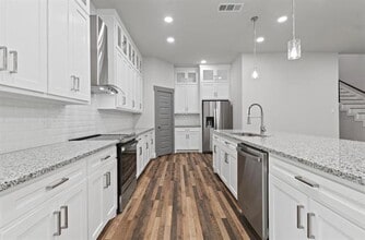 1502 Wyndmere Dr in Desoto, TX - Building Photo - Building Photo