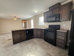 71601 St David Ct in Romeo, MI - Building Photo - Building Photo