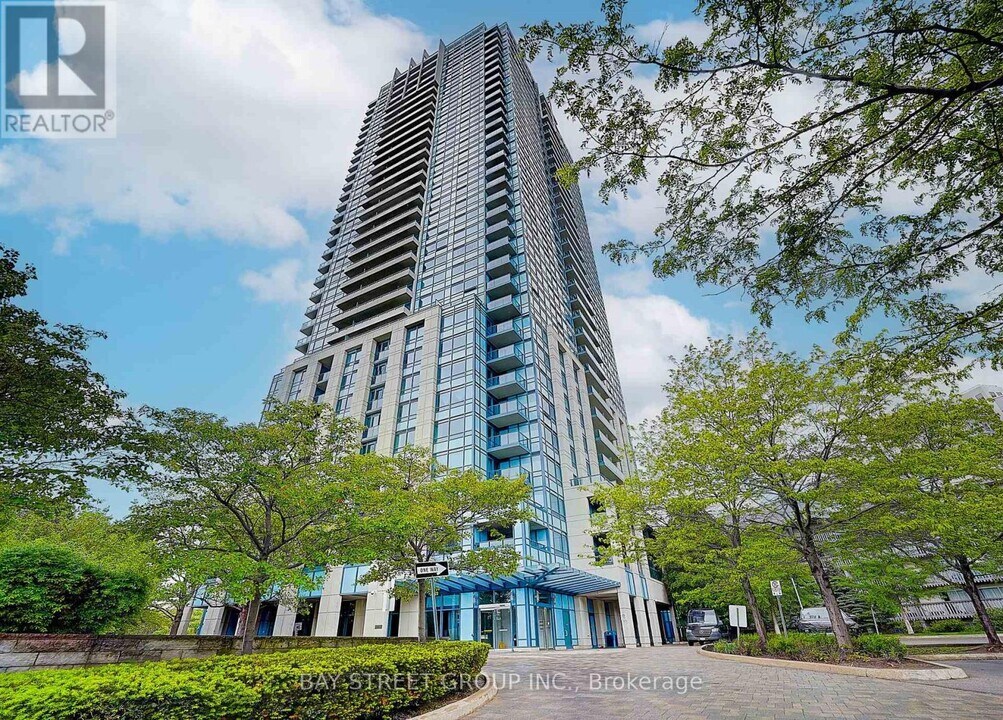 181-1181 Wynford Dr in Toronto, ON - Building Photo