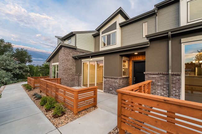 12309 W 58th Ct in Arvada, CO - Building Photo - Building Photo