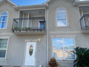 11045 Landswalk Dr in Houston, TX - Building Photo - Building Photo