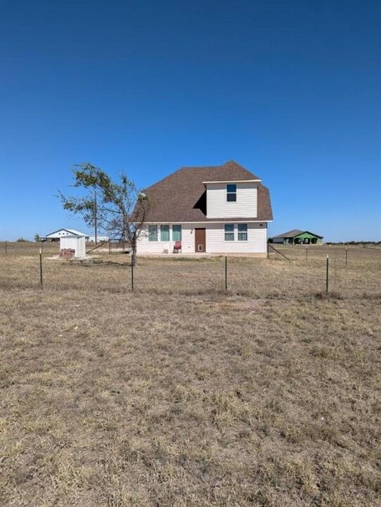 158 Lila Ln in Bertram, TX - Foto de edificio