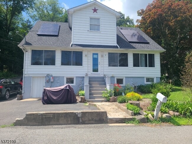 2 Coursen St in Stanhope, NJ - Building Photo - Building Photo