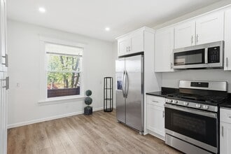 332 Elm Rd in Ambridge, PA - Building Photo - Building Photo