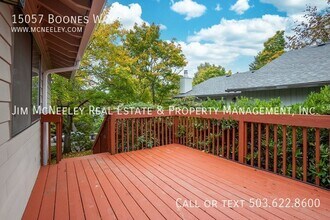 15057 Boones Way in Lake Oswego, OR - Building Photo - Building Photo