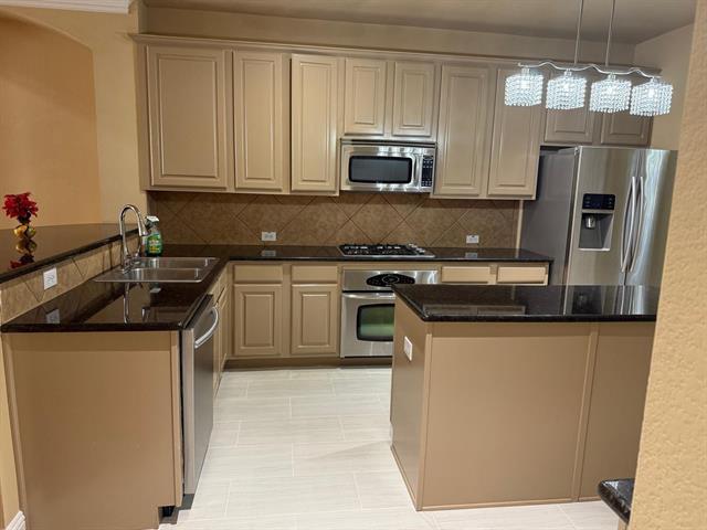 6930 Deseo in Irving, TX - Building Photo - Building Photo