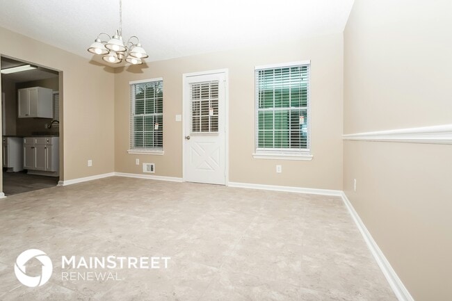 3773 Kathryn Dr SW in Atlanta, GA - Building Photo - Building Photo