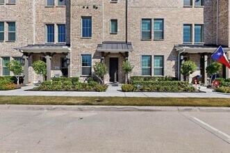 8168 Foraker St in Frisco, TX - Building Photo - Building Photo