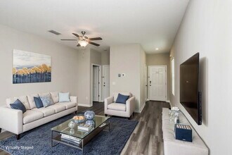 966 Kelly Fern Lp, Unit 408E in Ruskin, FL - Building Photo - Building Photo