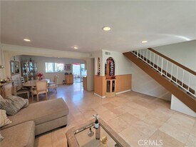 6541 Wystone Ave in Los Angeles, CA - Building Photo