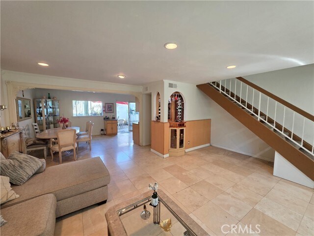 6541 Wystone Ave in Los Angeles, CA - Building Photo