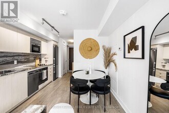 5-1135 Mabelle Ave in Toronto, ON - Building Photo - Building Photo