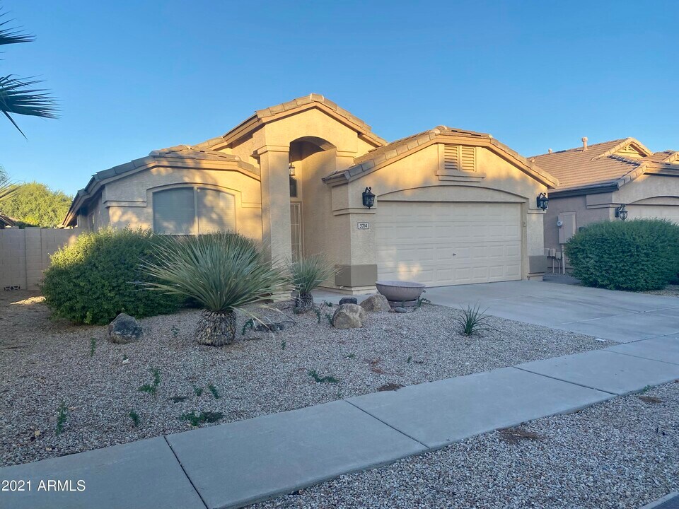 3714 E Potter Dr in Phoenix, AZ - Foto de edificio