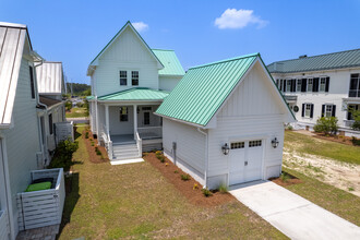 350 Harborside Dr in Oriental, NC - Building Photo - Building Photo