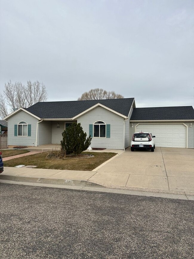 228 W 1600 N in Cedar City, UT - Building Photo - Building Photo