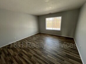 857 Indigo Way in Indianapolis, IN - Building Photo - Building Photo