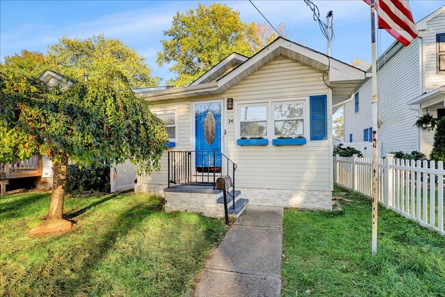 property at 34 Shoreland Terrace