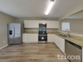 21606 Dawn Timbers Ct in Humble, TX - Foto de edificio - Building Photo