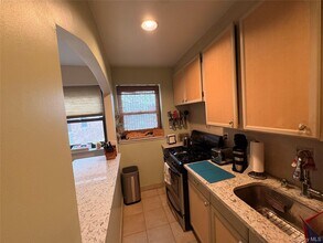 25 Elizabeth St in Farmingdale, NY - Building Photo - Building Photo