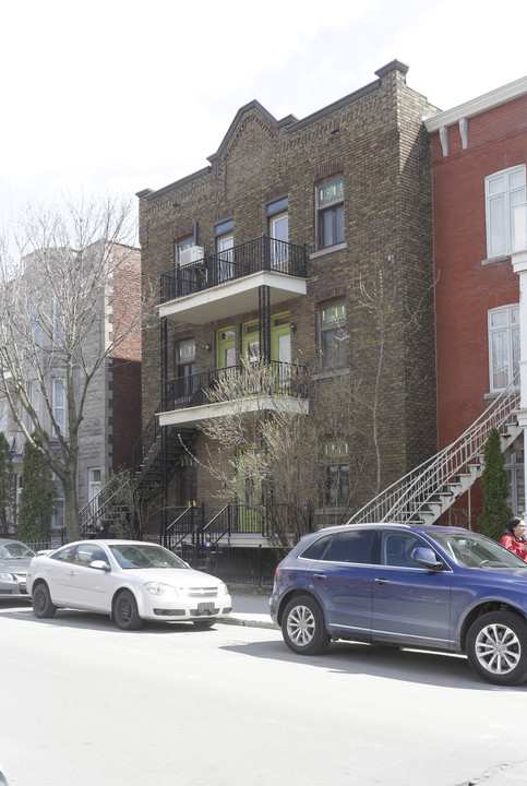 60 de l'Église in Montréal, QC - Building Photo