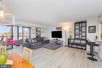 900 N Stafford St in Arlington, VA - Building Photo - Building Photo