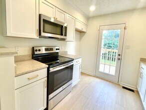 804 Olde Pioneer Trail in Knoxville, TN - Building Photo - Building Photo